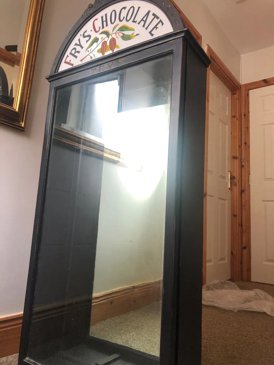 Original fry’s chocolate confectionery cabinet - Image 3