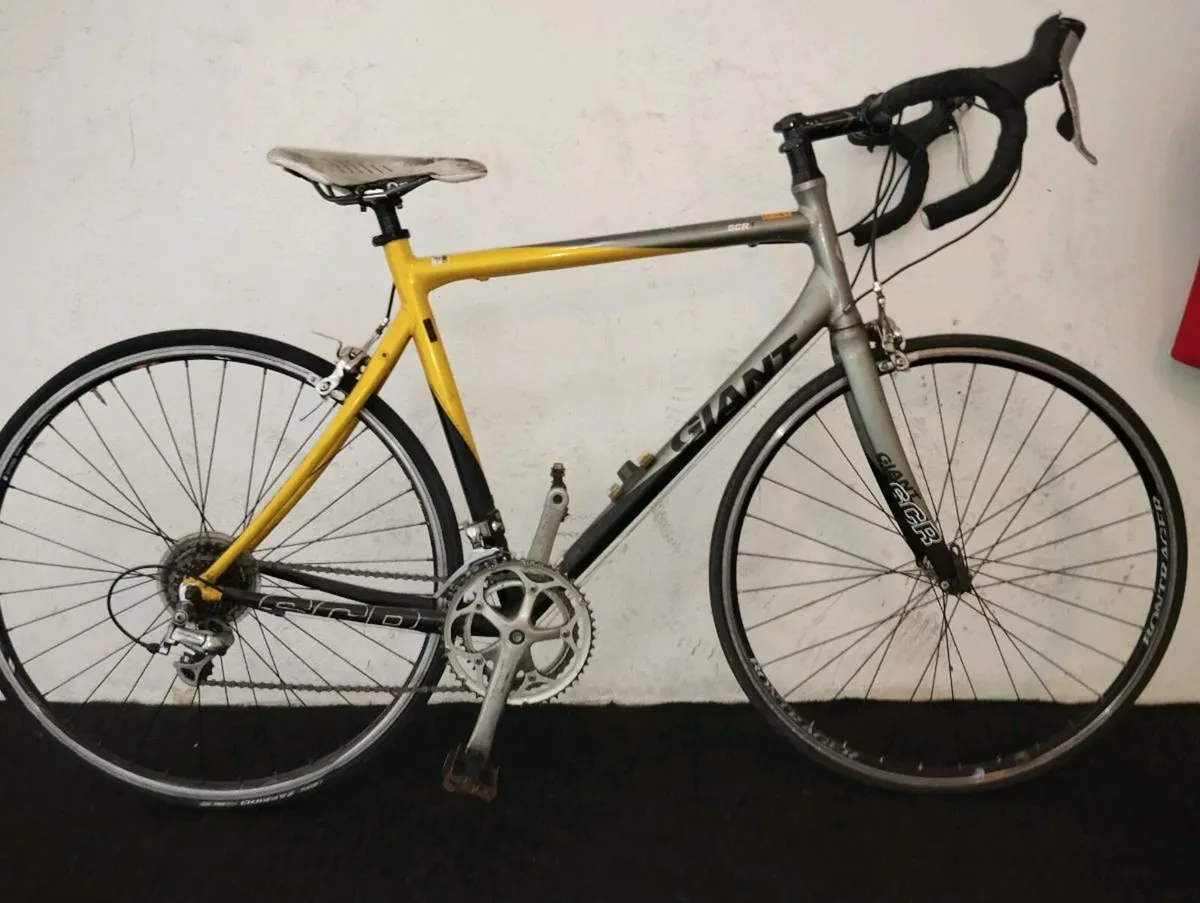 Men's Giant racer - Image 1