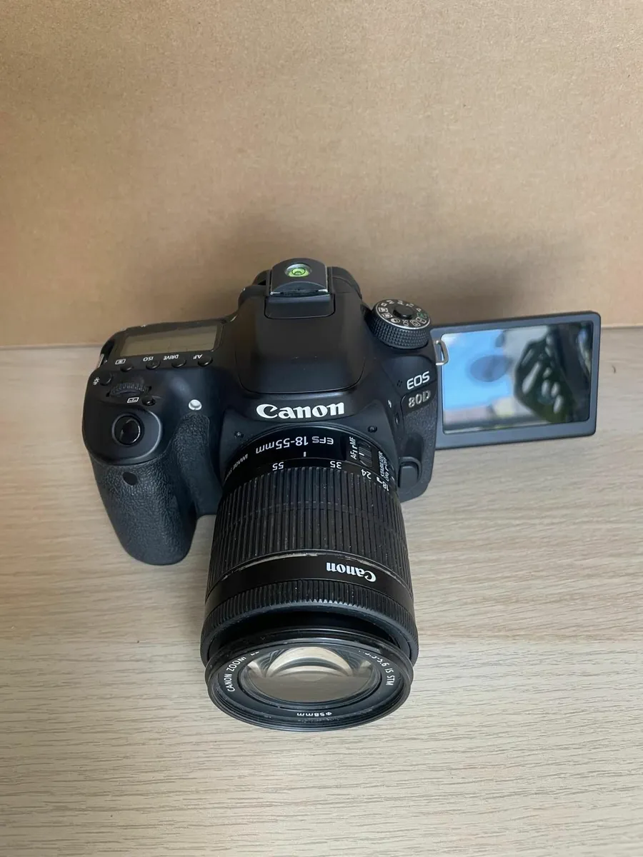 Canon EOS 80D with 2 lenes - Image 4
