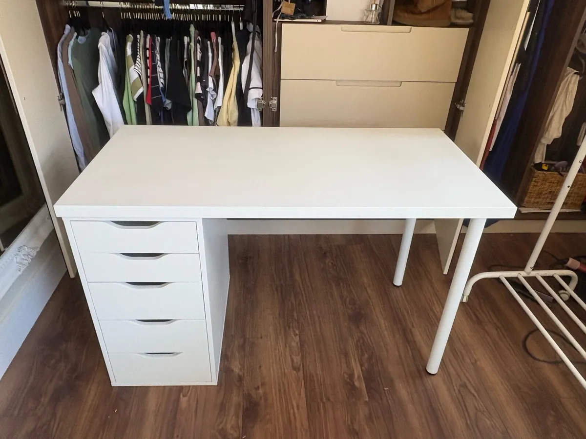 Desk / vanity table - Image 2