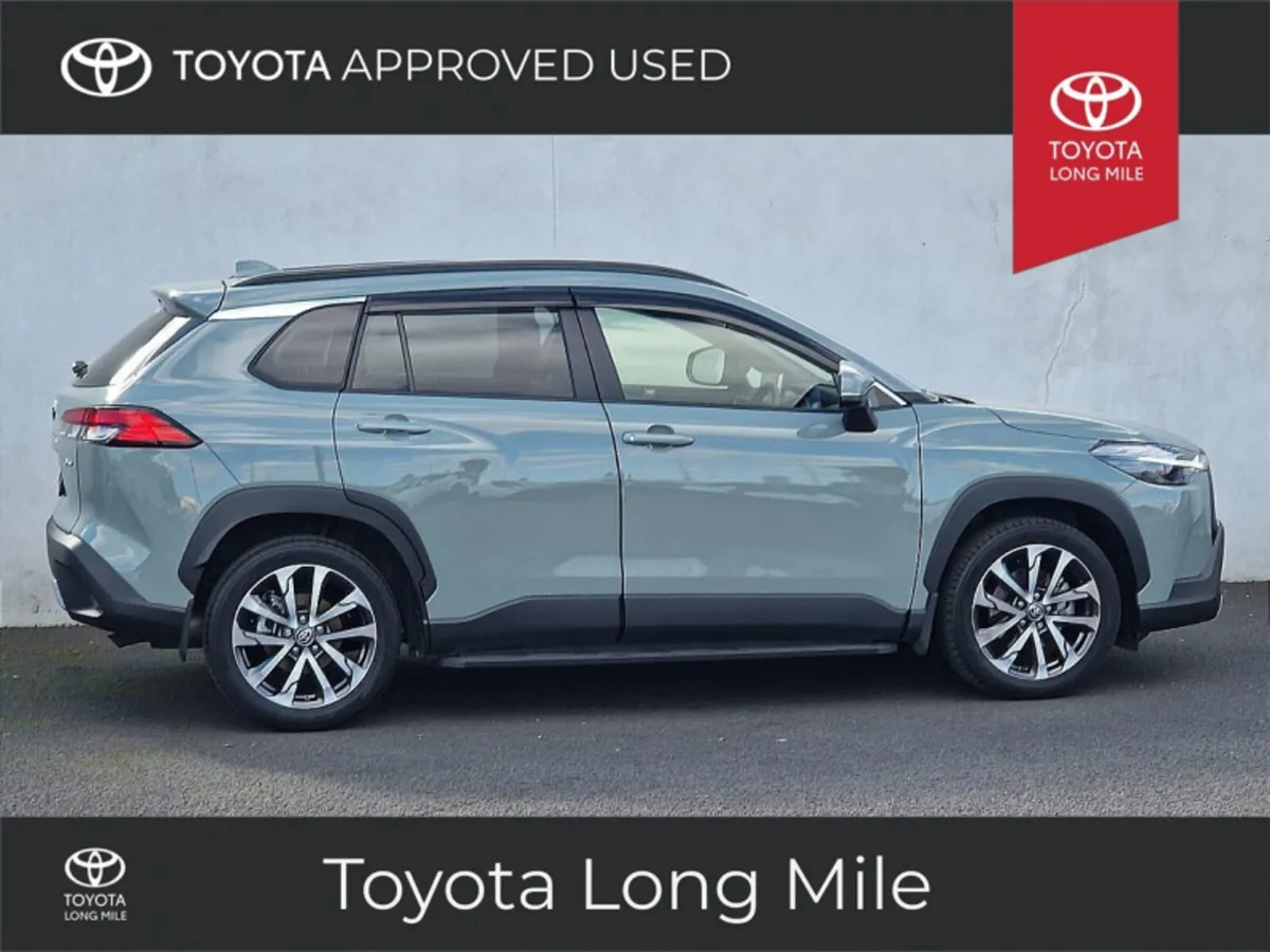 Toyota Corolla Cross 1.8 Hybrid Sol With Side Step - Image 4