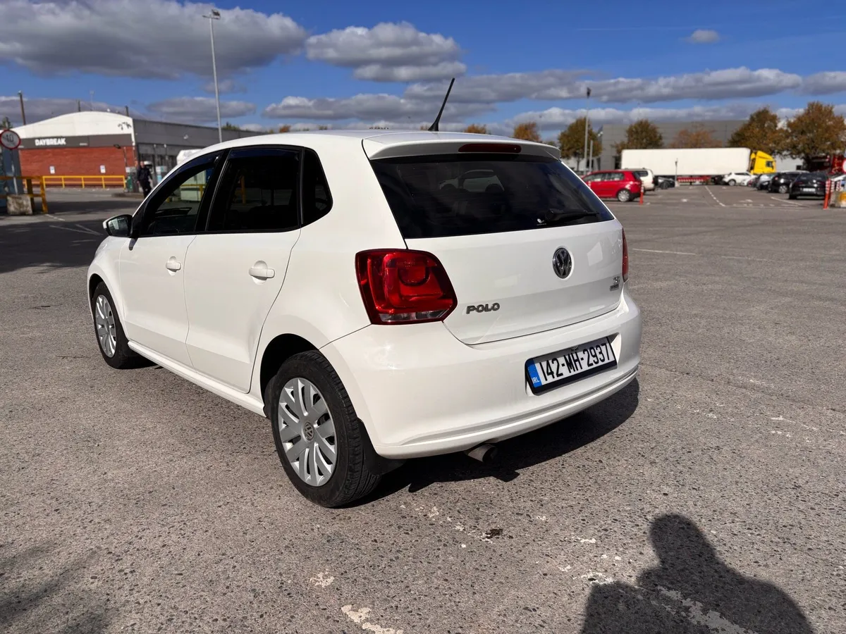 2014 VOLKSWAGEN POLO AUTOMATIC - Image 3