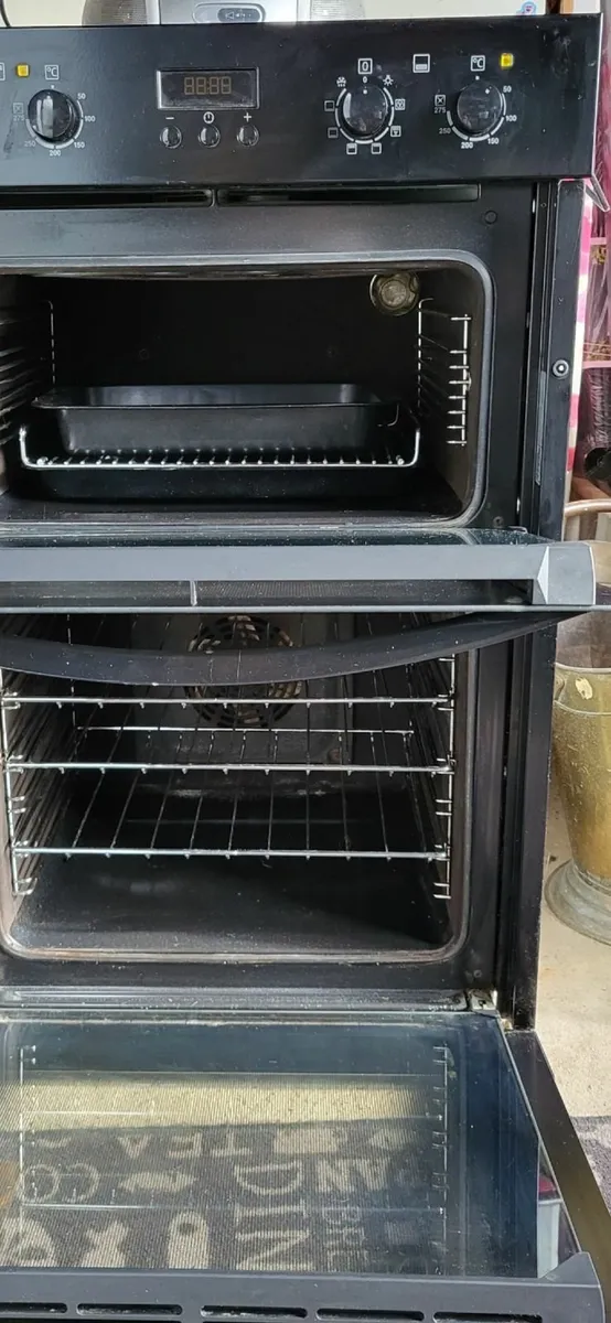 Built in oven and grill - Image 4