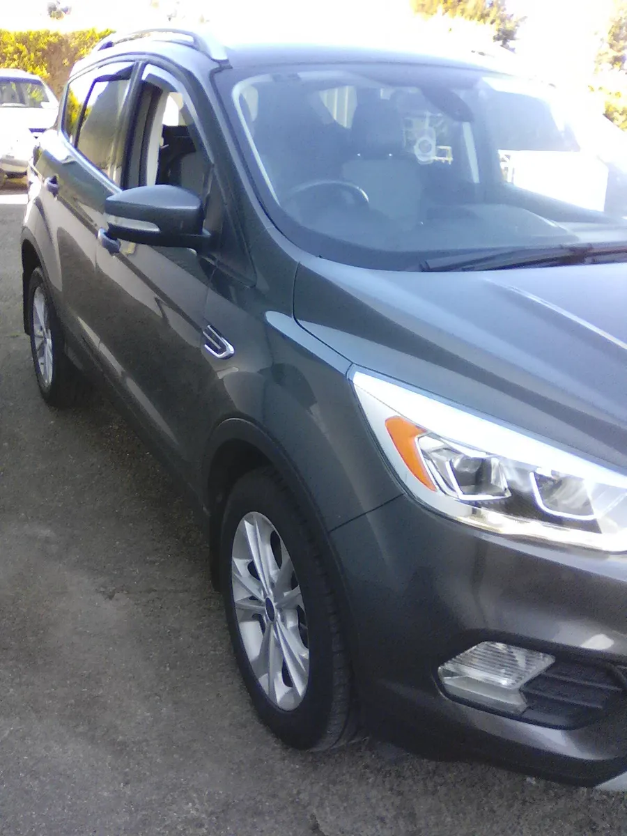Ford Kuga 2017 - Image 2