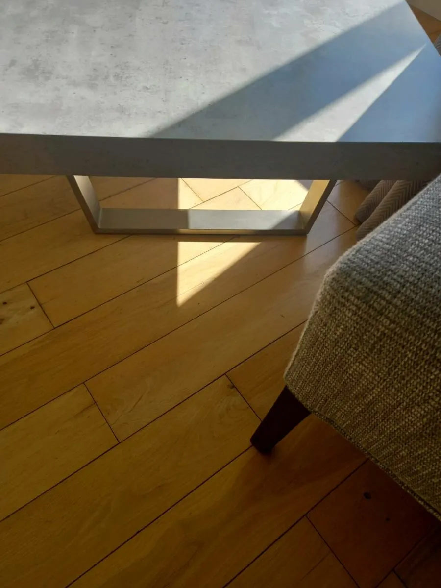 Coffee table - Image 1