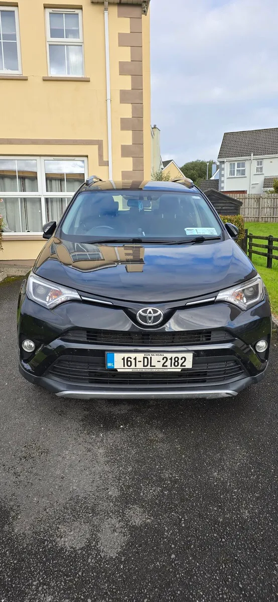 Toyota RAV4 2016 - Image 2