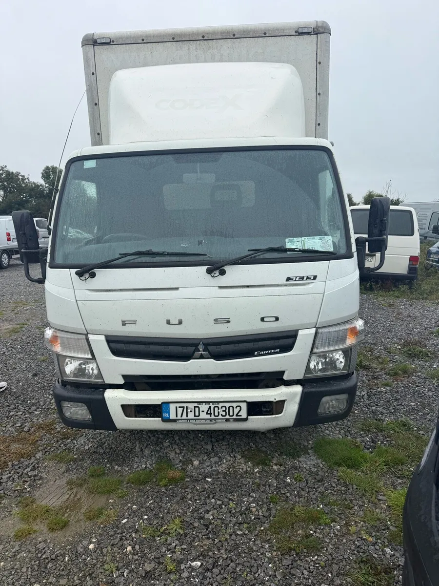 Canter 3.5 tonne..can be driven on car B licence - Image 2