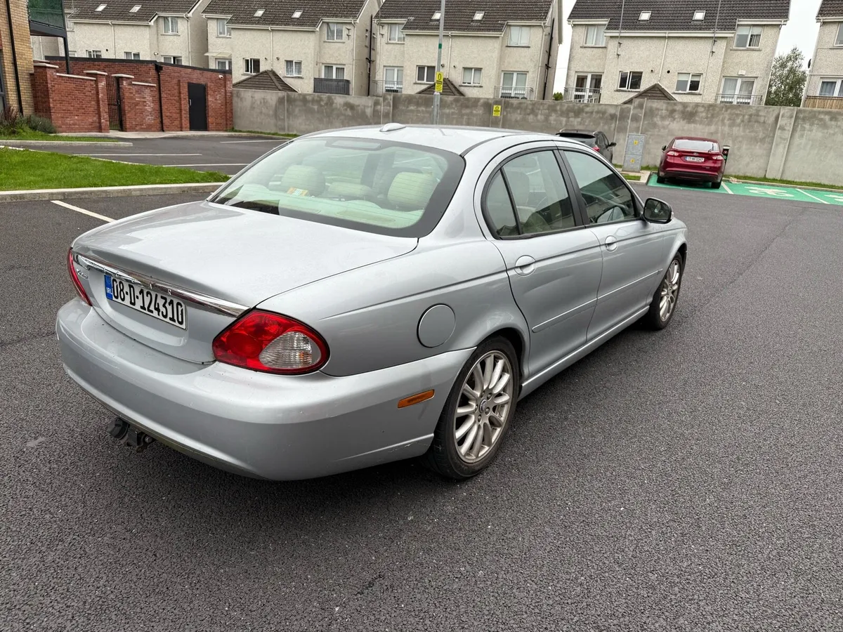 Jaguar X type 2.0 diesel - Image 3