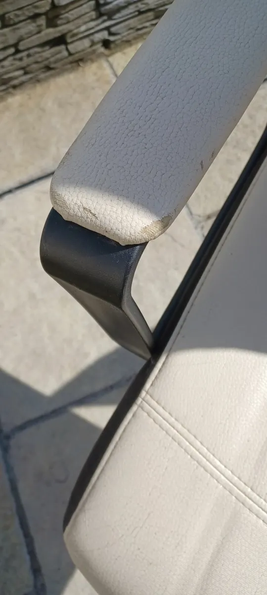 Office chair - Image 3
