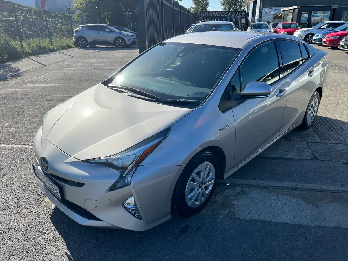 TOYOTA PRIUS 2018, 1.8 HYBRID AUTOMATIC LOW KMS - Image 3