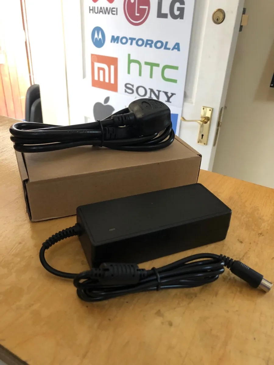 TotalTech Xiaomi Scooter Charger M365 Pro New - Image 1