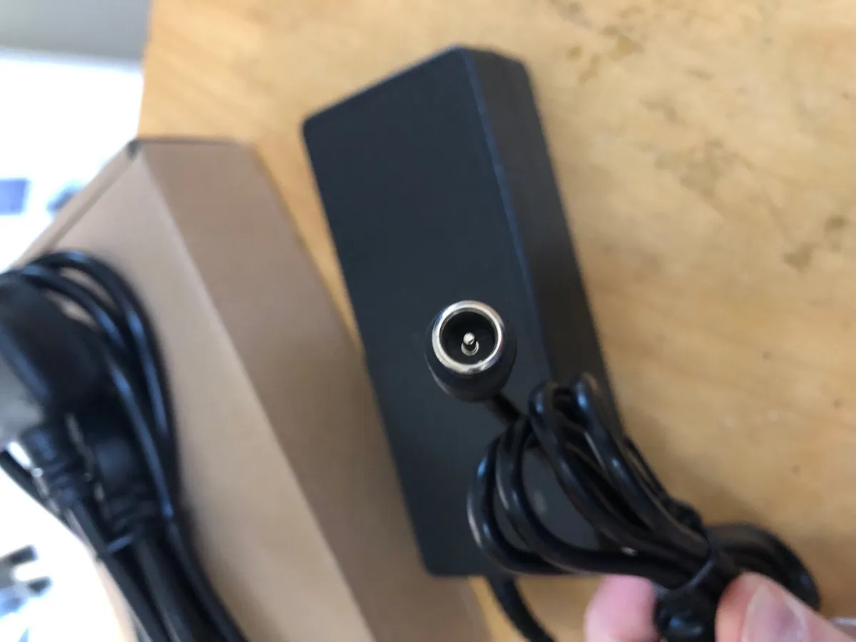 TotalTech Xiaomi Scooter Charger M365 Pro New - Image 3