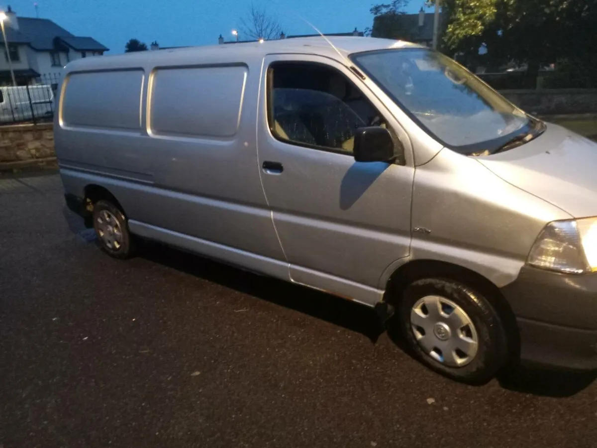 2008 Toyota hiace lwb 220 km. Read add before call - Image 2