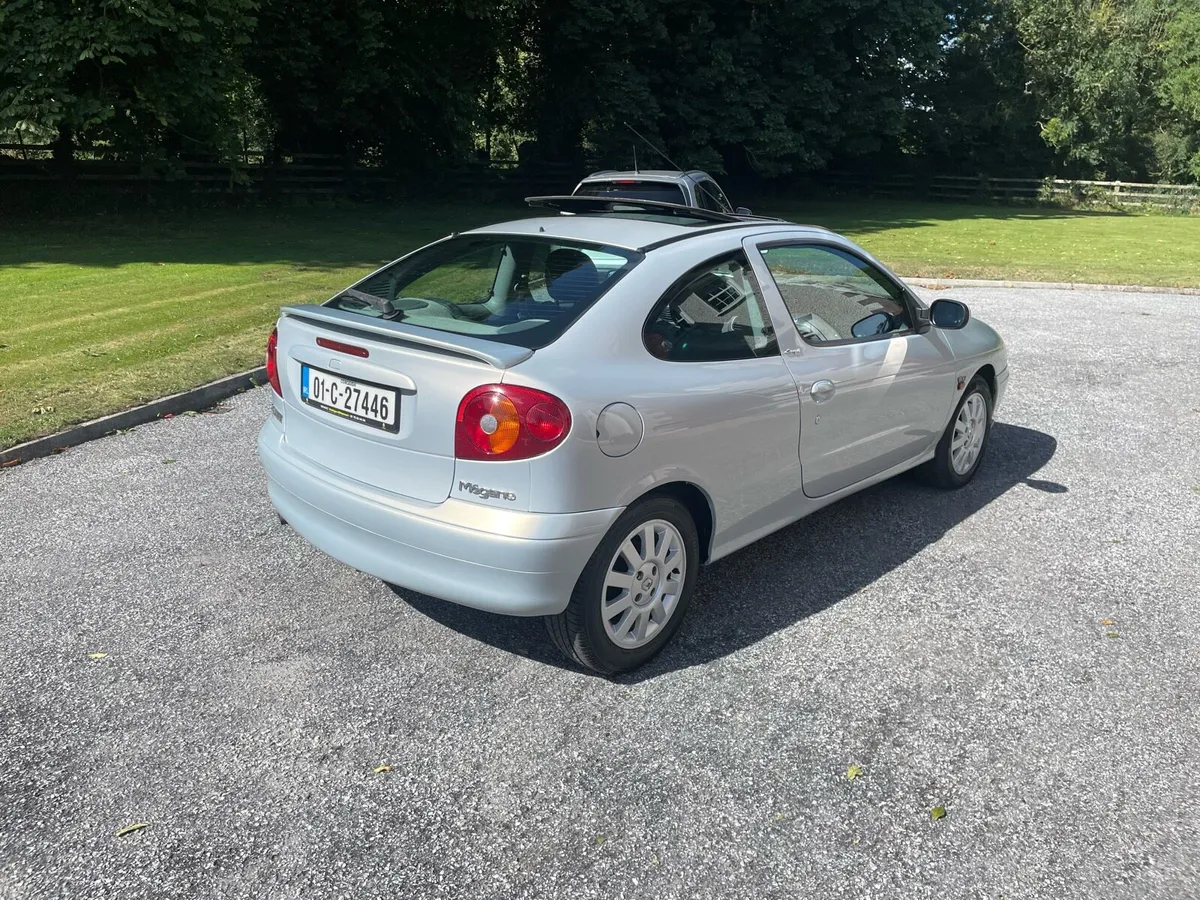 Renault Megane Coupe - Image 2