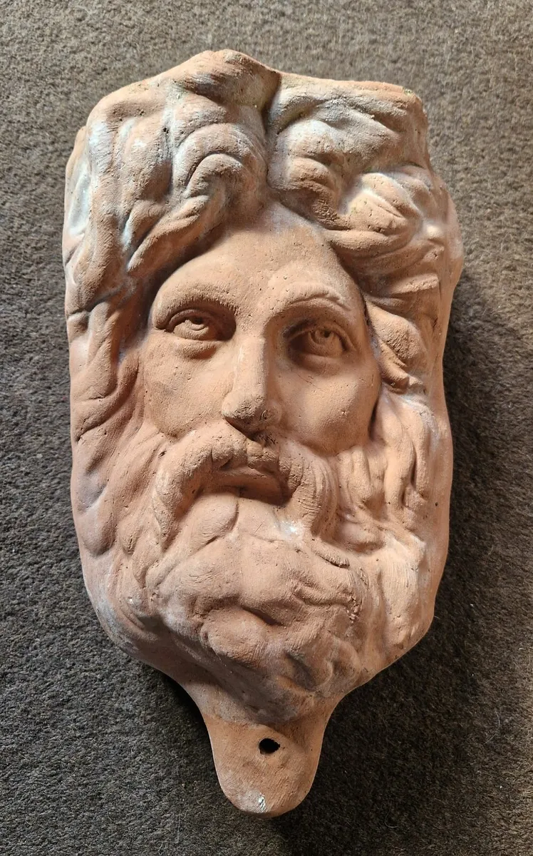 Terracotta wall planter - Image 1