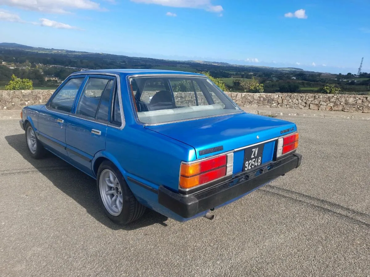 Daihatsu Charmant - Image 2