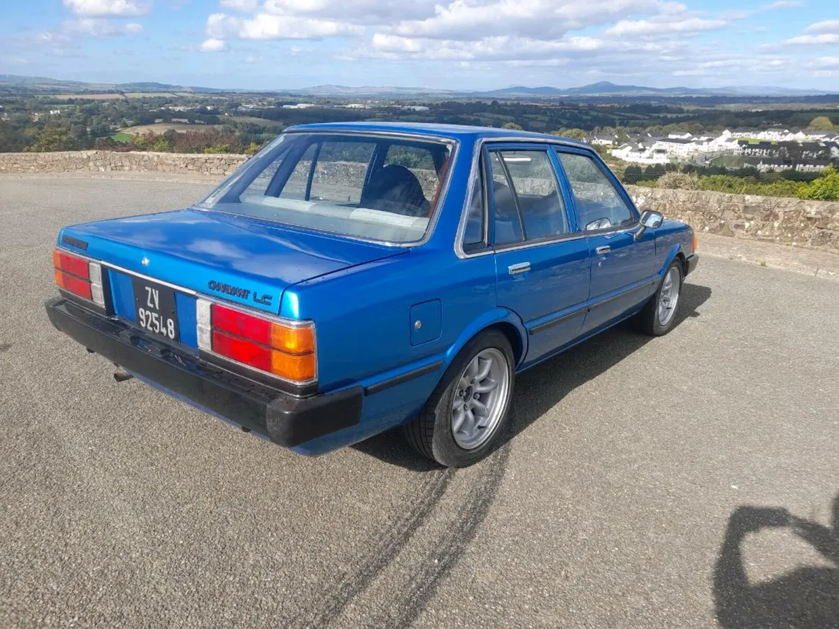 Daihatsu Charmant - Image 3