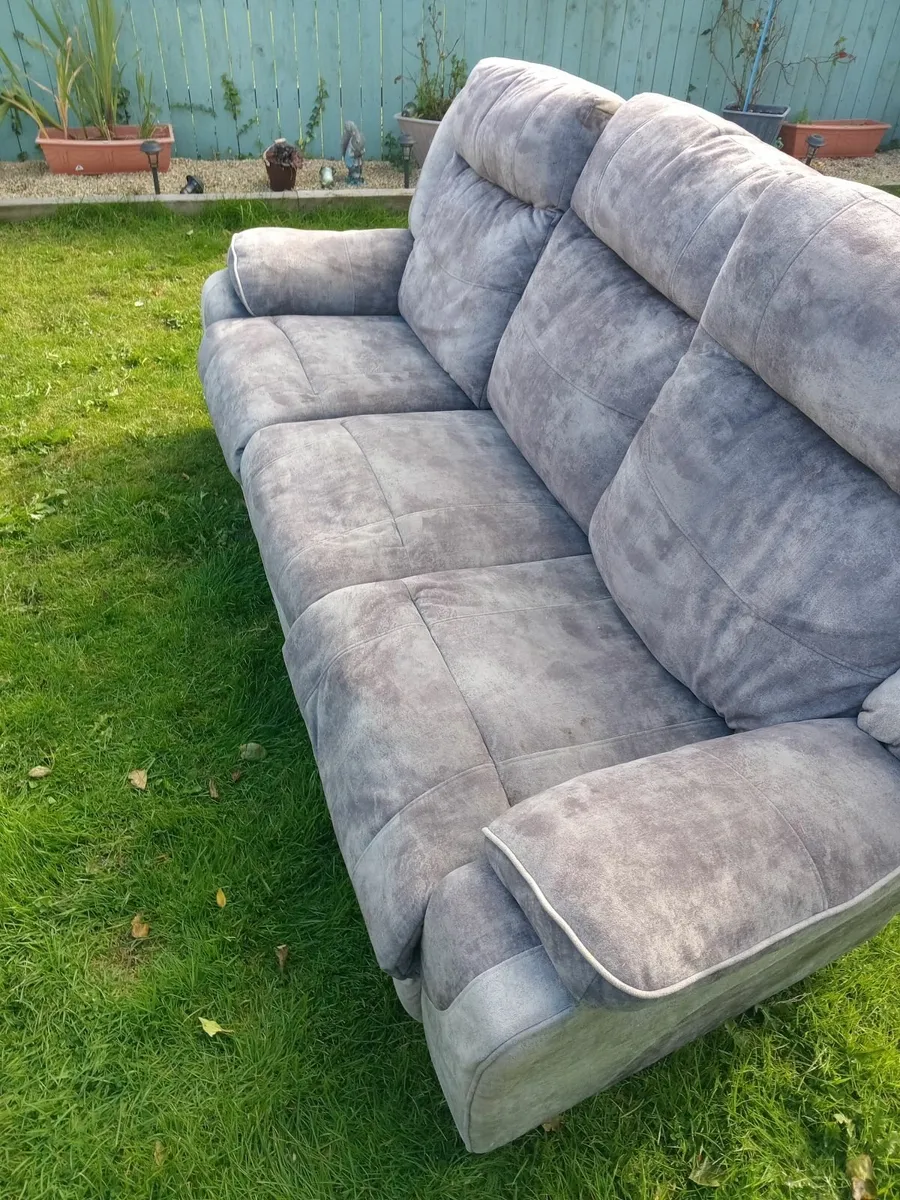 Recliner cinima sofa - Image 3