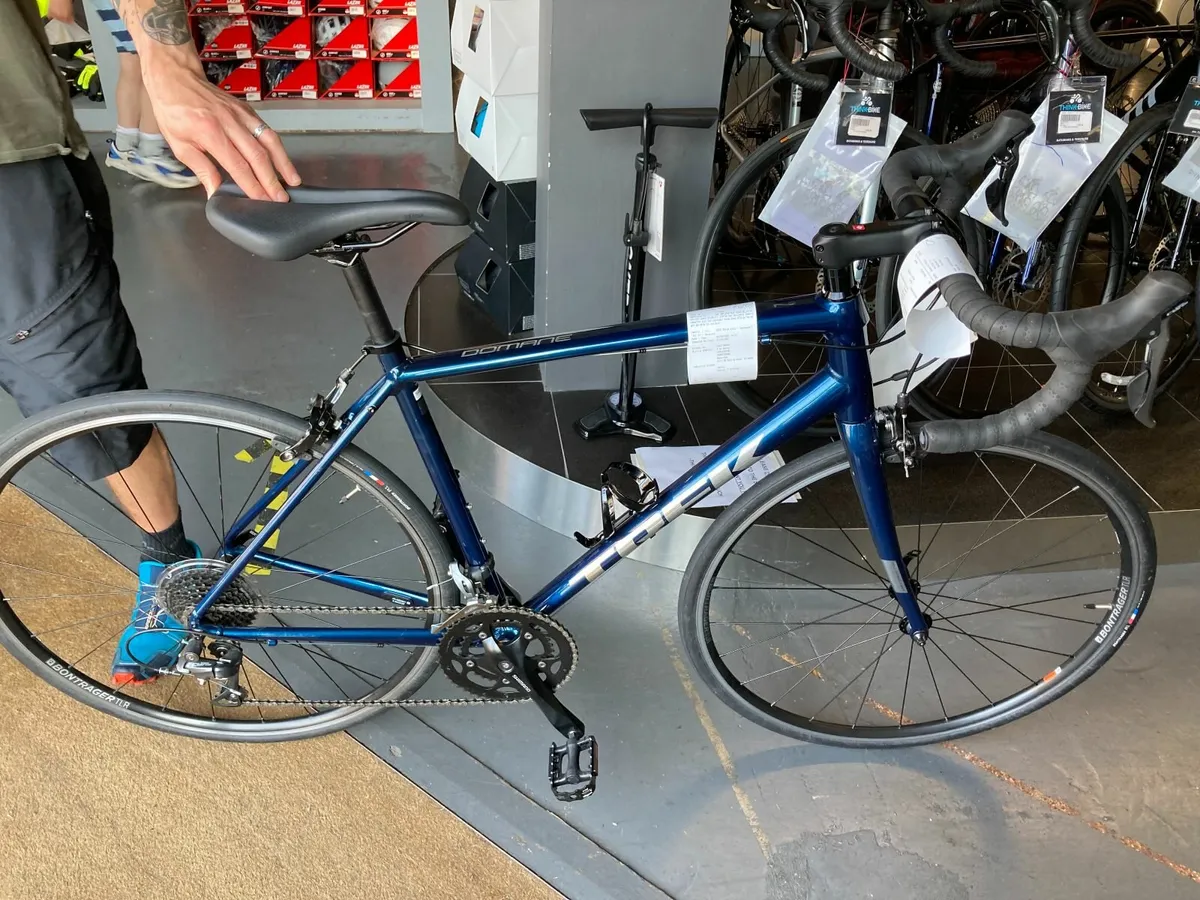 Trek Domane AL 2 Gen 3 - Image 2