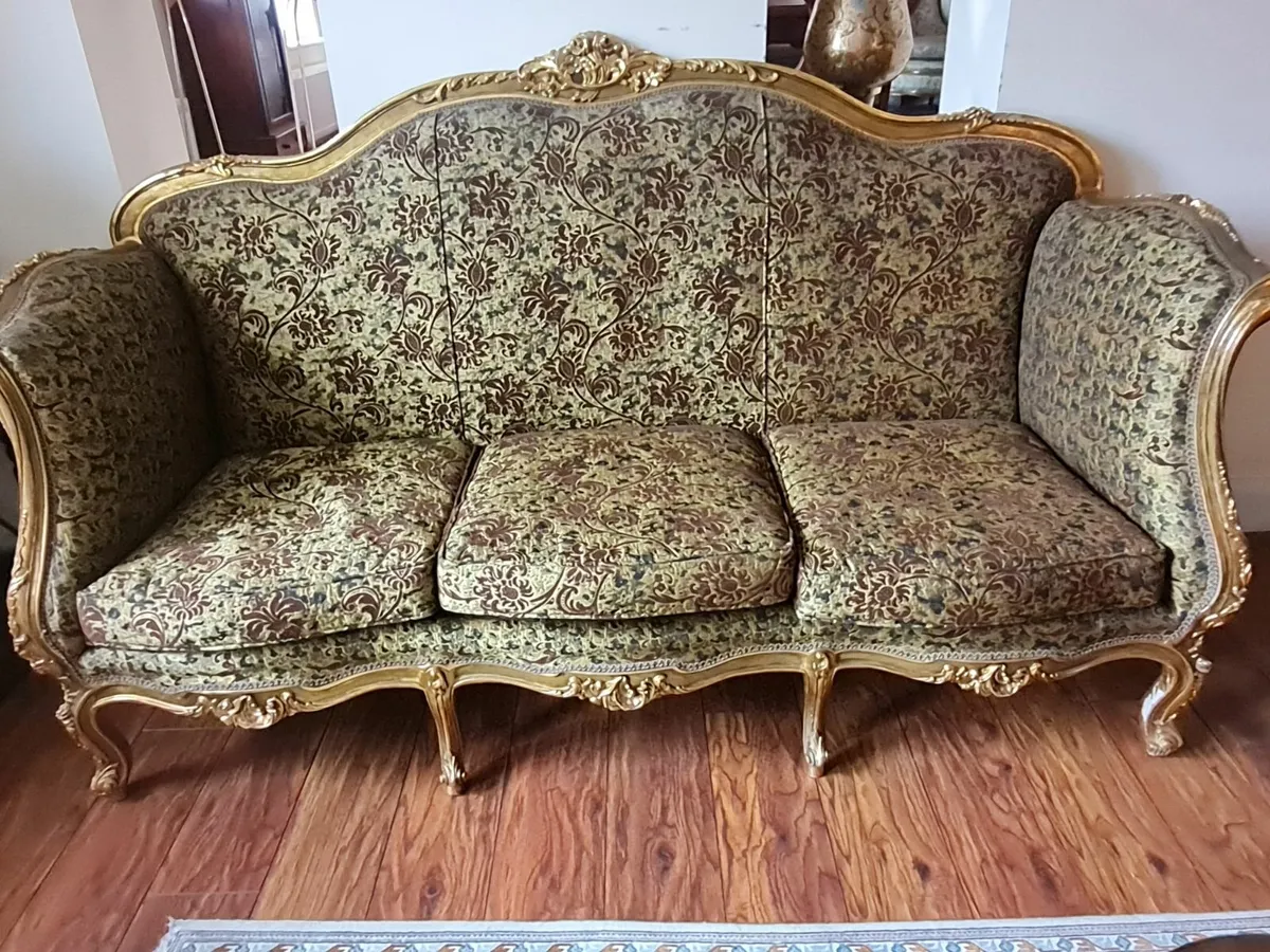 Ornate three piece furniture - Image 2