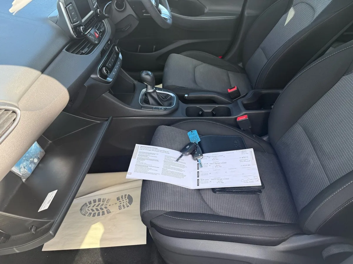 Car - Image 4
