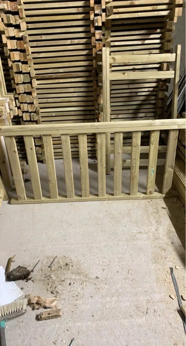 Playframe rails & posts - Image 2