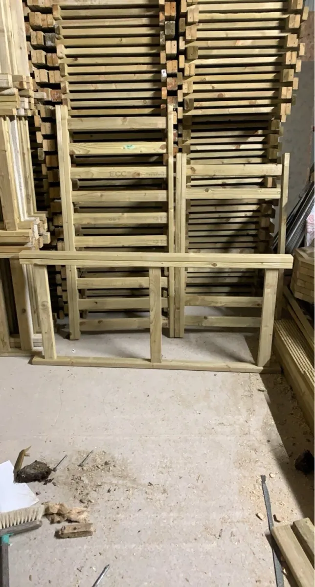 Playframe rails & posts - Image 3