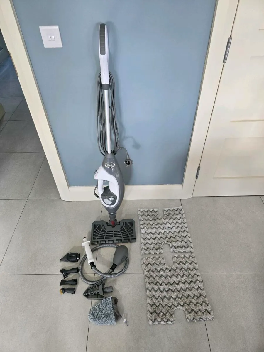 SHARK S6005uk steam mop - Image 1