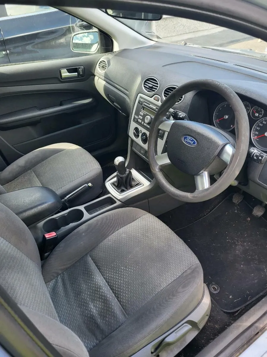 Car - Image 4