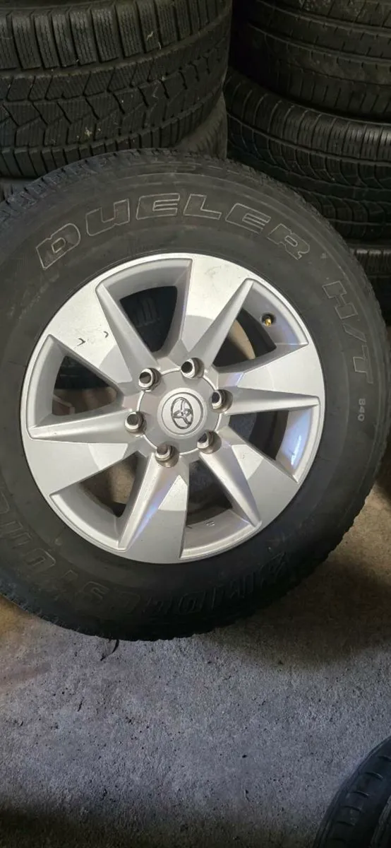 17" Toyota land cruiser alloys - Image 2