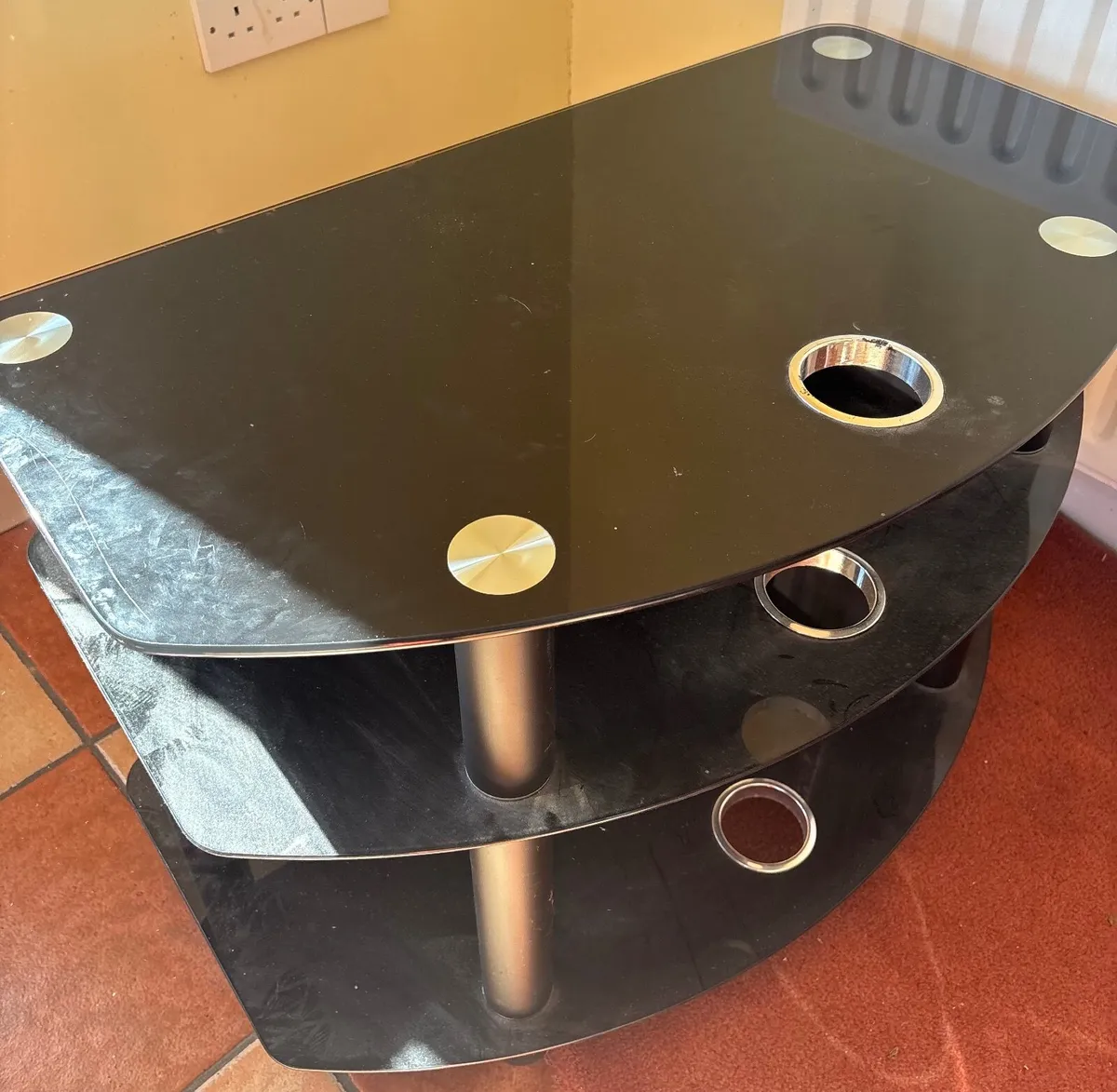 TV stand - Image 2