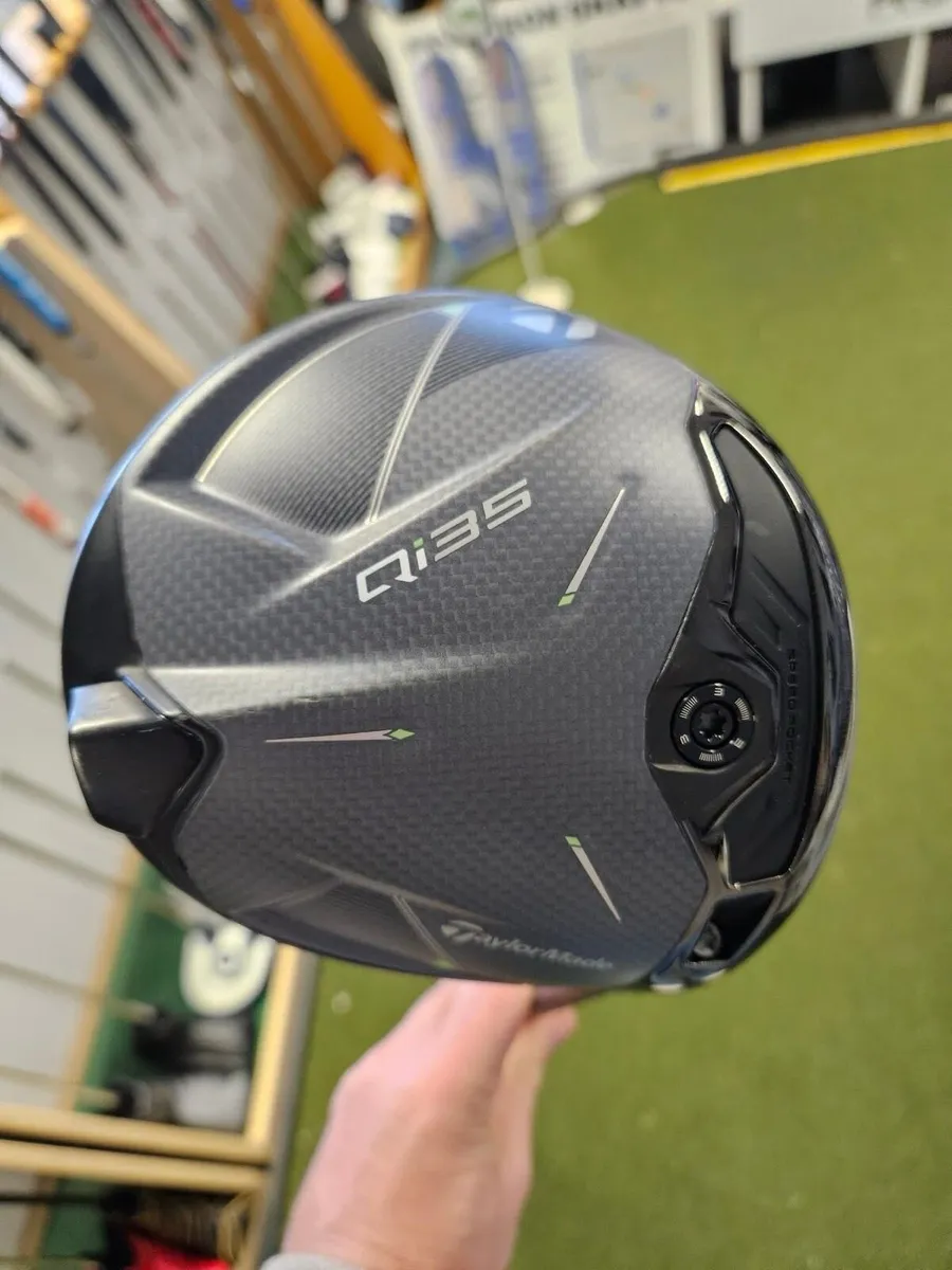 As New Taylormade Qi35 Driver - Image 1
