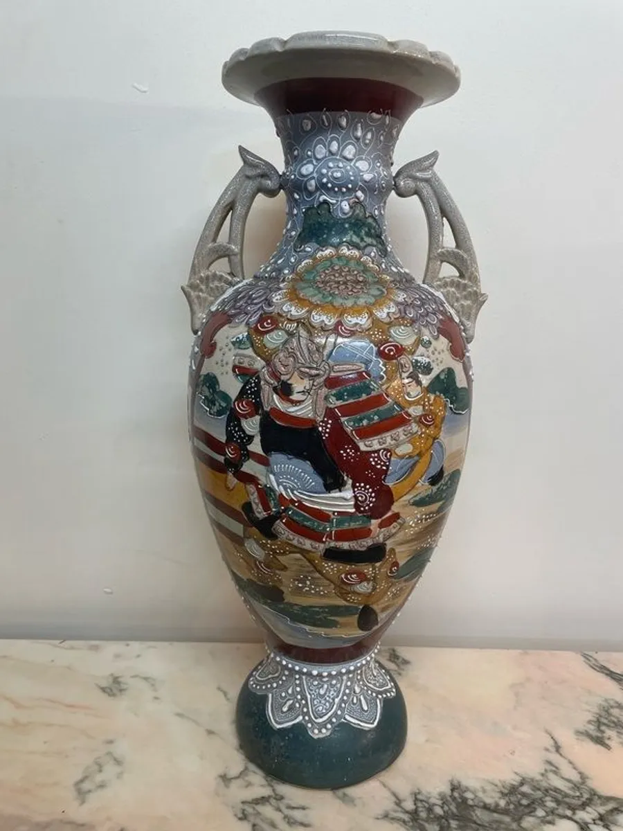 Japanese Satsuma Style Baluster Vases - Image 3