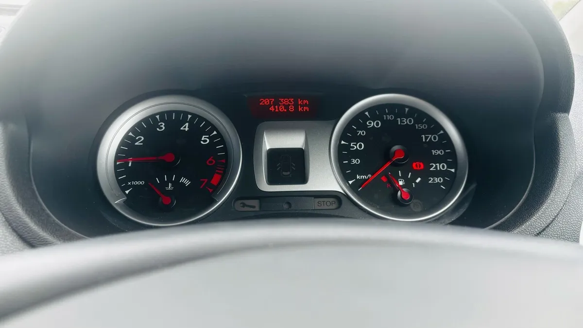 Renault Clio - Image 3