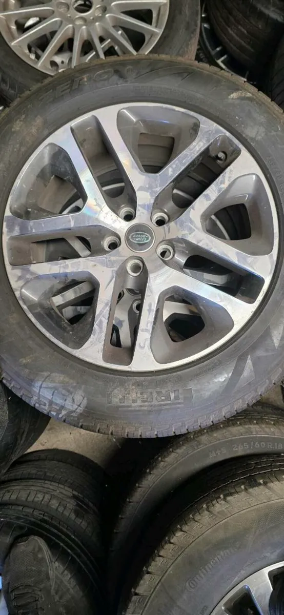 Genuine 20"  land-rover alloys - Image 1