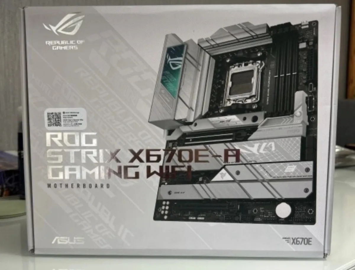 MOTHERBOARD ASUS ROG STRIX X670E-A GAMING WIFI - Image 1