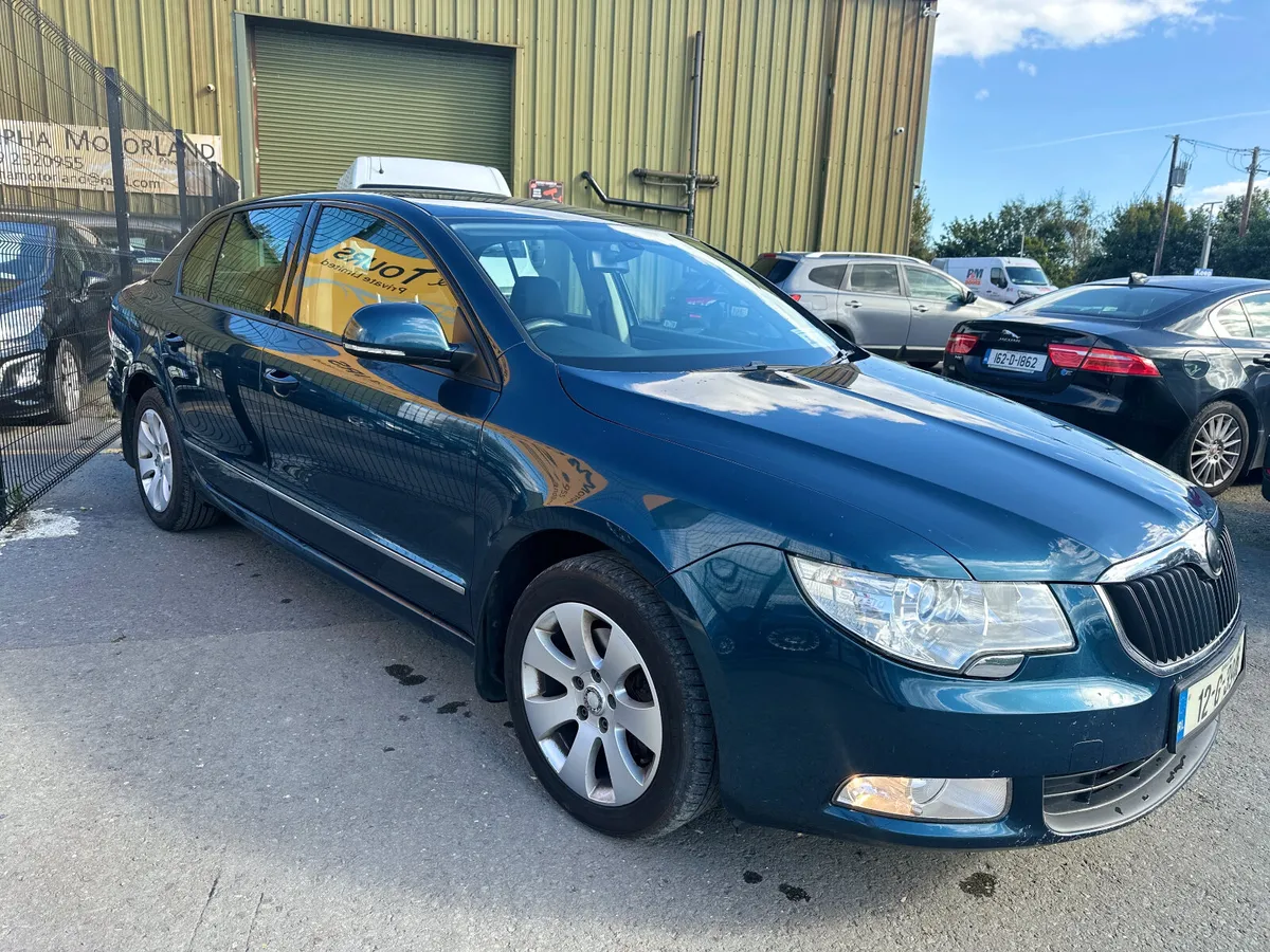 Skoda Superb 2012 - Image 3