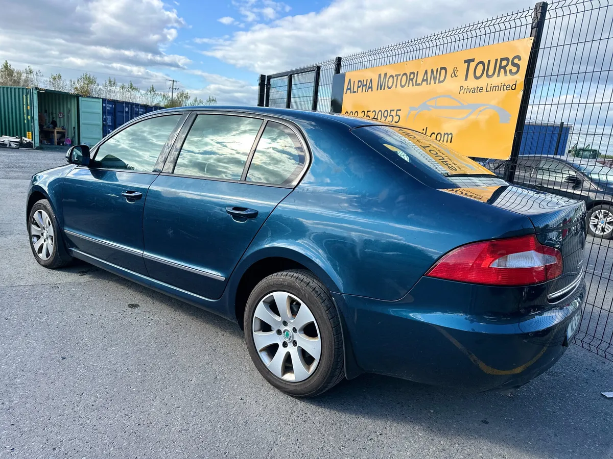 Skoda Superb 2012 - Image 4