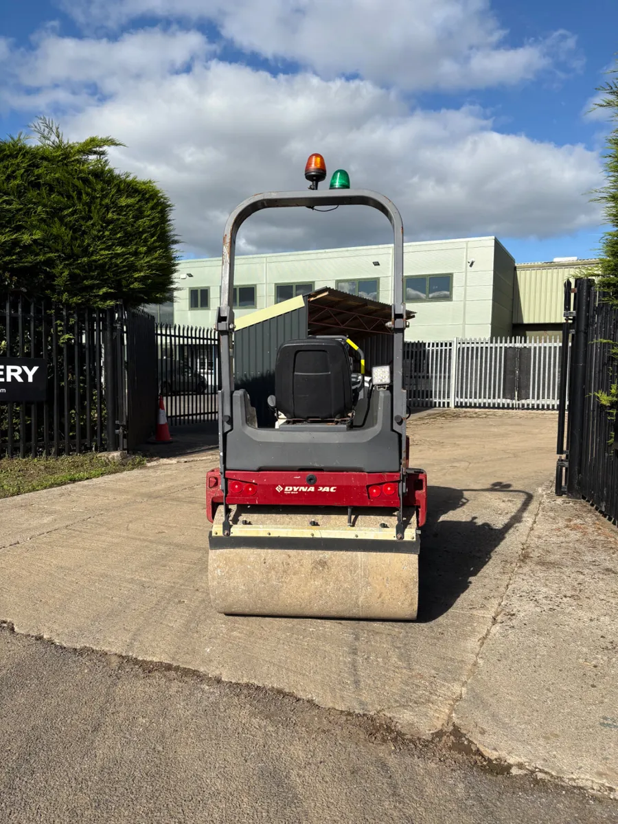 Dynapac 1200 roller - Image 4