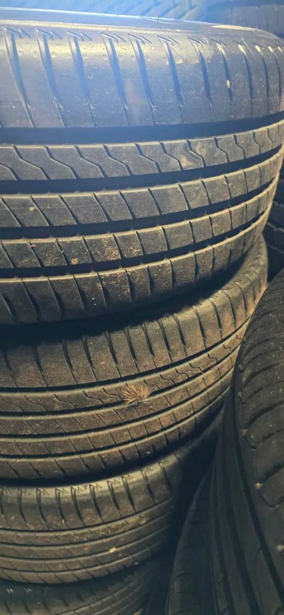 Genuine 17" Audi alloys - Image 4