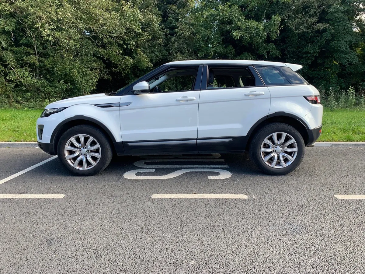 2016 Range Rover Evoque Low miles 120,000Km - Image 4
