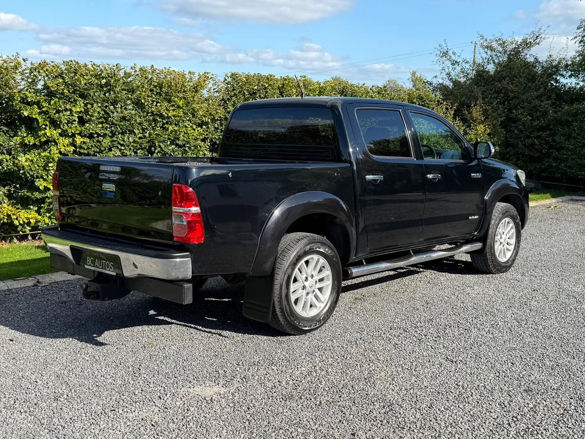 2016 Toyota Hilux 3.0 D-4D Invincible 5 Seat N1 - Image 4