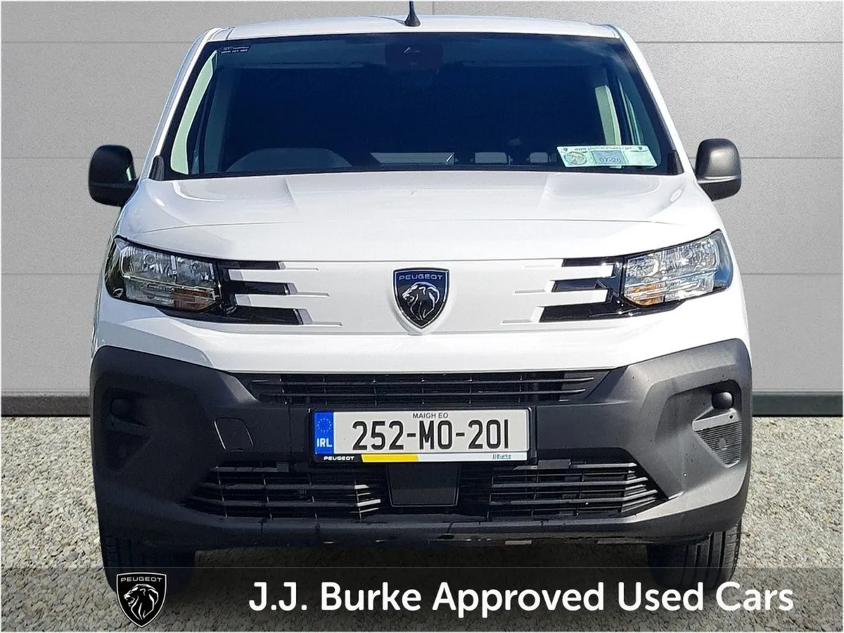 Peugeot Partner PRO Plus 1.5 HDI Auto 130 1000 - Image 2
