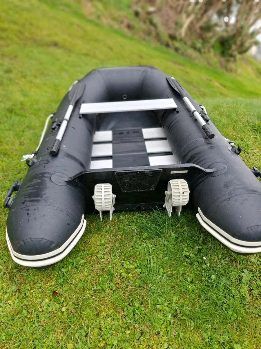 INFLATABLE DINGY - Image 1