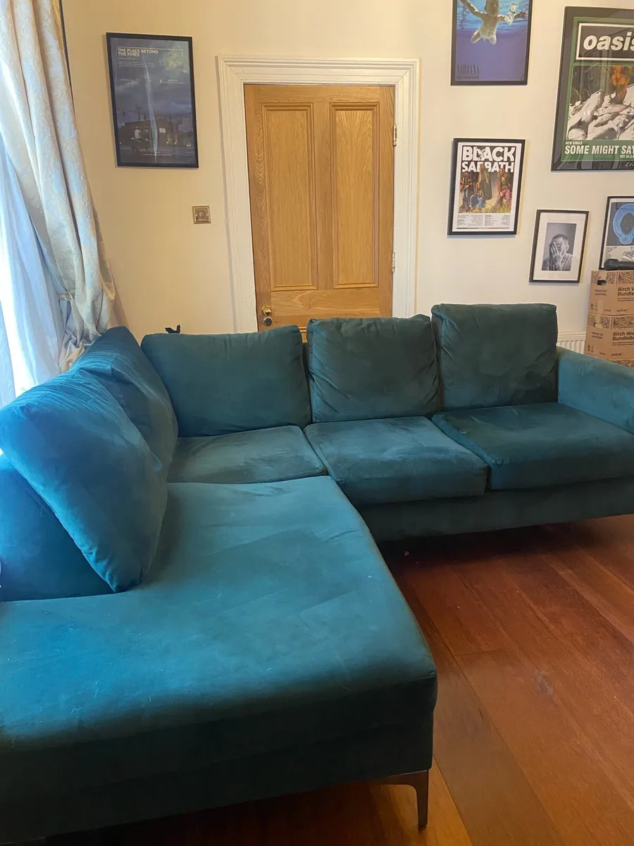L shaped couch - Image 3