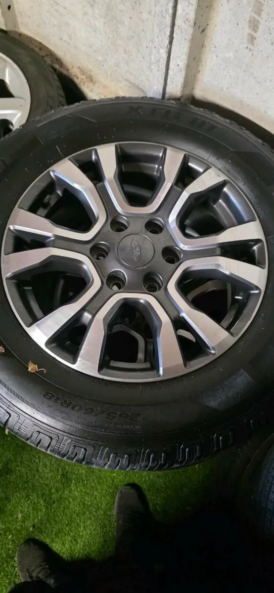 Genuine 18" Ford ranger alloys - Image 1