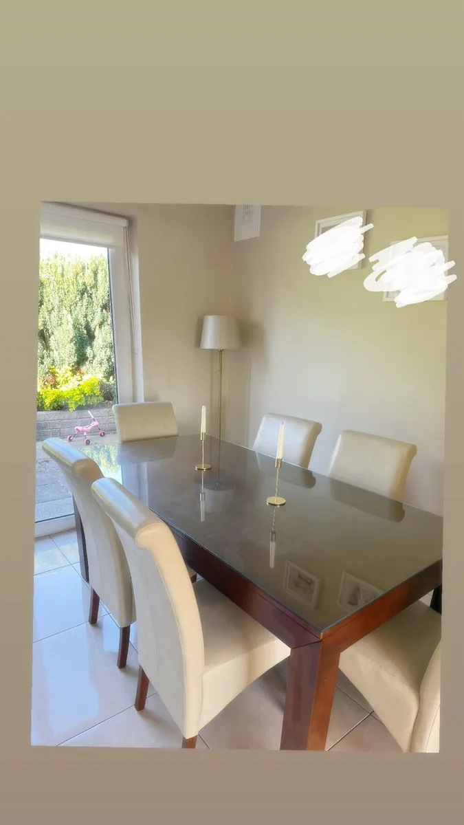 Kitchen table - Image 1