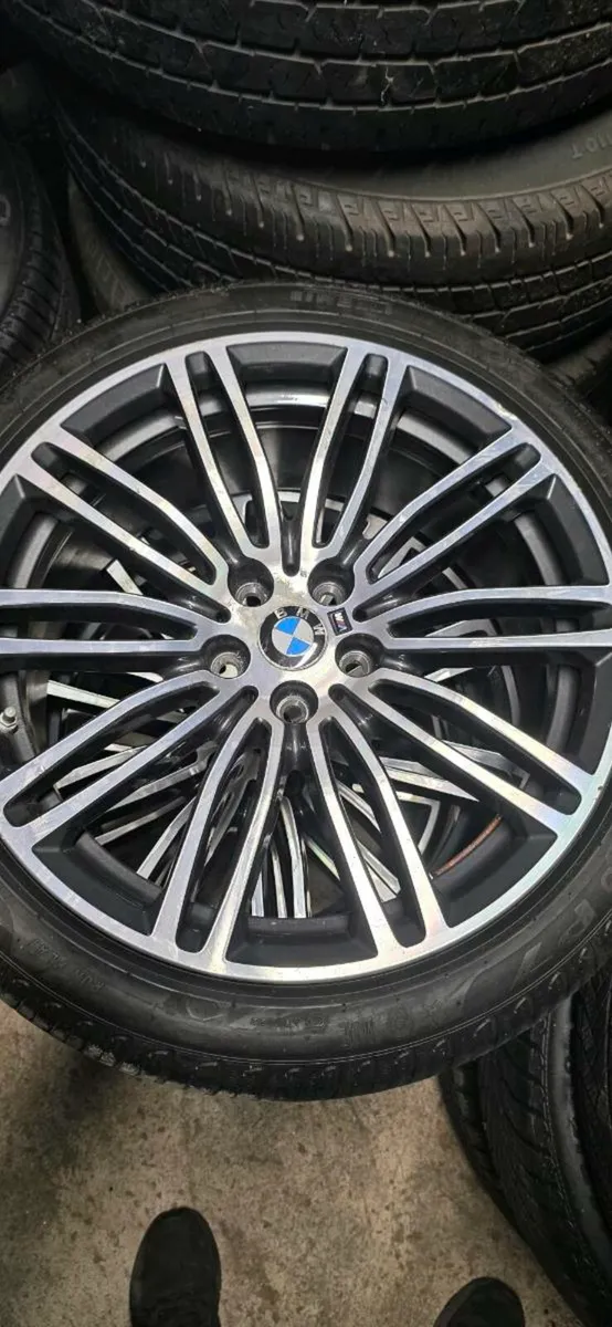 Genuine 19" bmw alloys - Image 3
