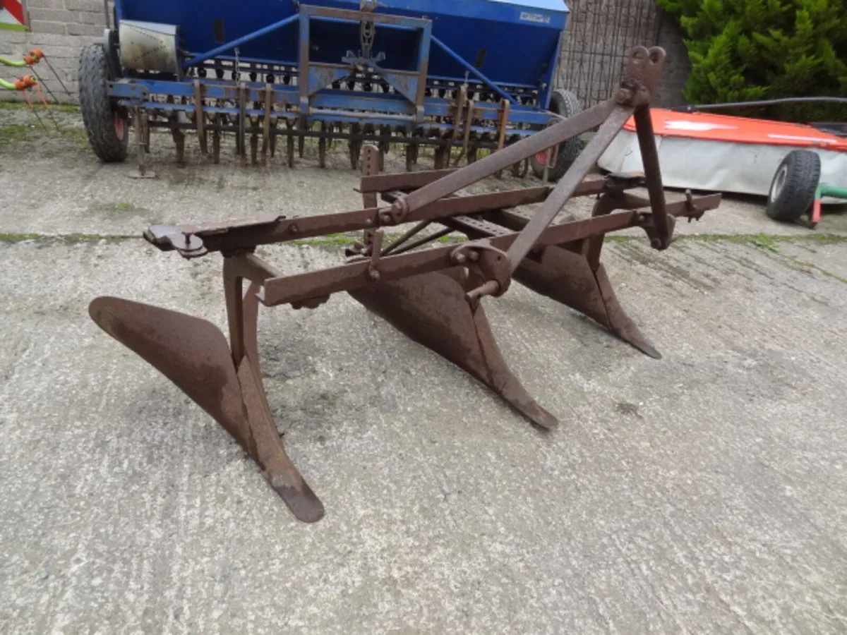 Massey Ferguson Drill Plough - Image 3