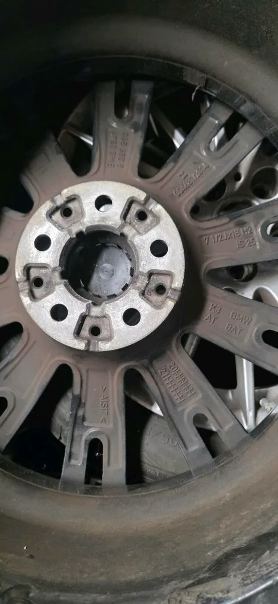 Genuine bmw 18" alloys - Image 2